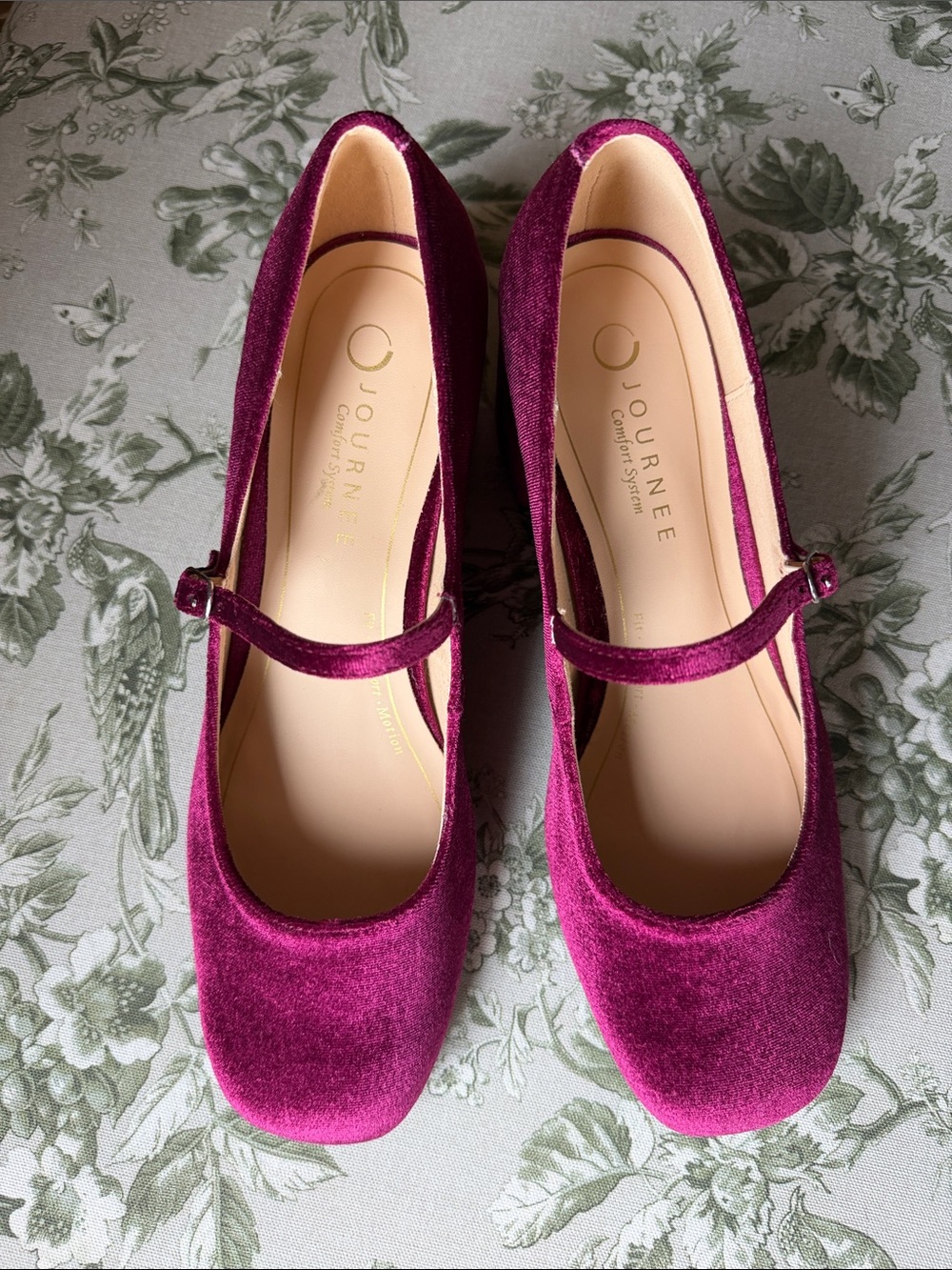 NWOT Fuchsia Velvet Mary Jane Block Heels | by Journee | size 10